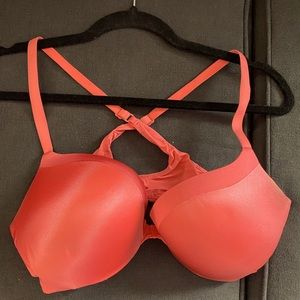 Front clip Victoria secret 🤫 bra 🟧 size 38C🟧
